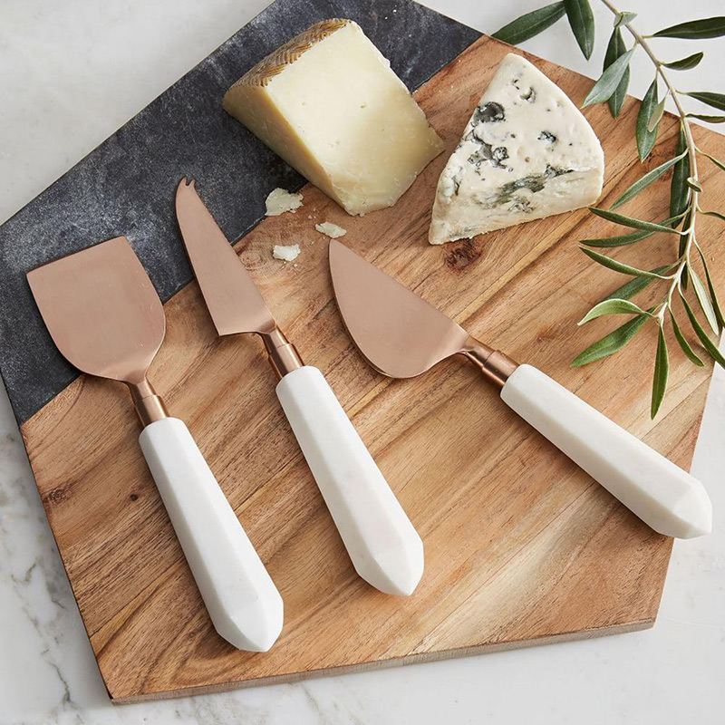 zestaw noży do krojenia serów